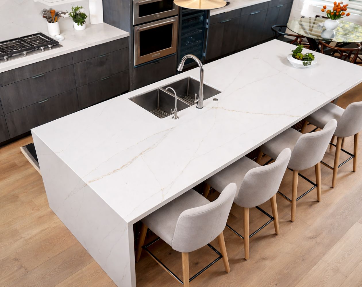 calacatta-gold-quartz-kitchen-island-countertop Calacatta Gold Quartz Kitchen Island Countertop